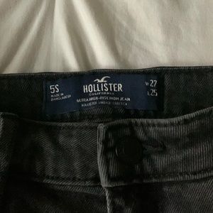 Hollister, black, ultra high-rise, mom jean, brand new.